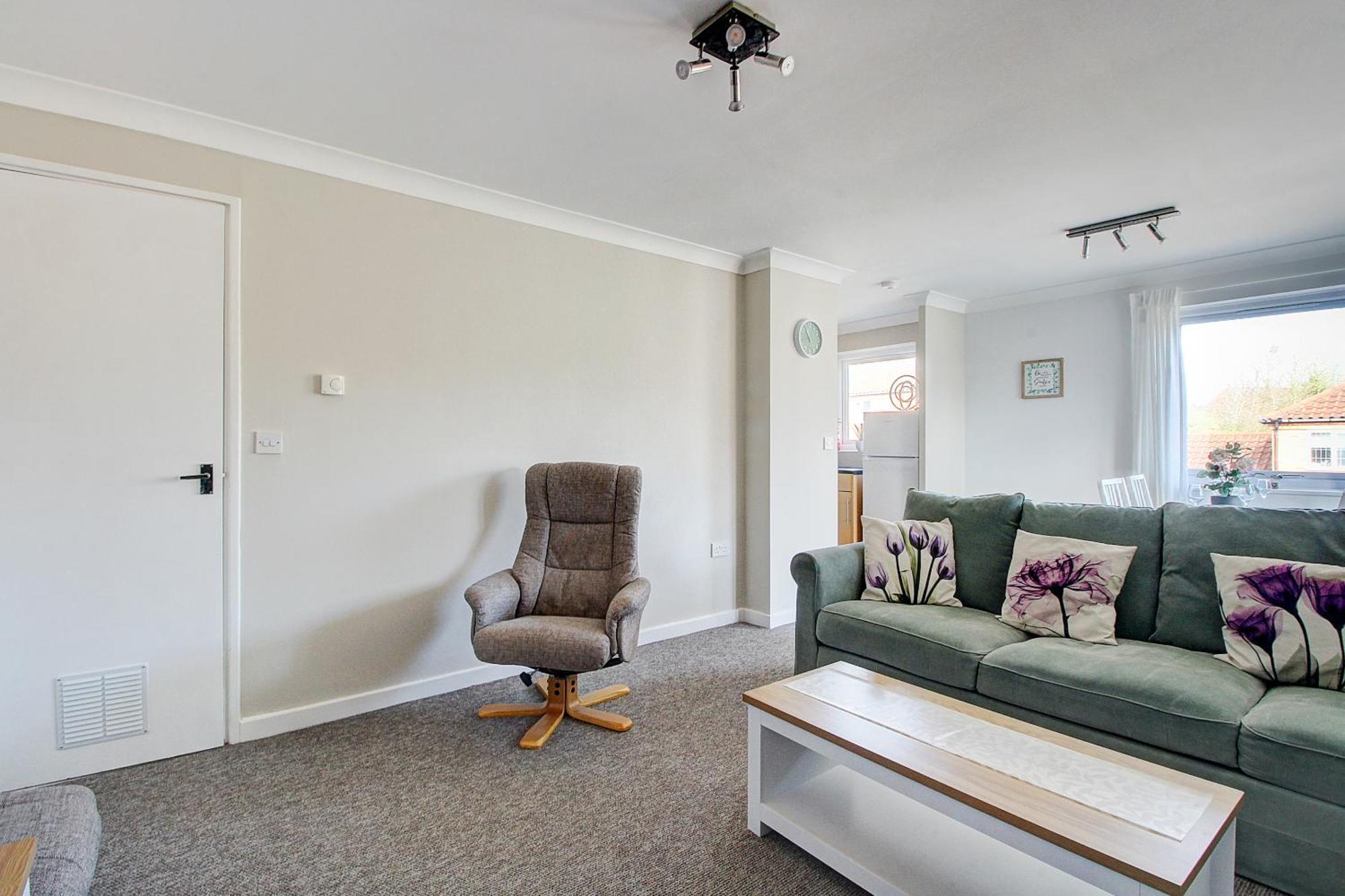 2 Minutes From Mk Central By Car- 2 Bed Apartment - 2 Free Parking Spaces- Hosted By Stayinmk Milton Keynes Buitenkant foto